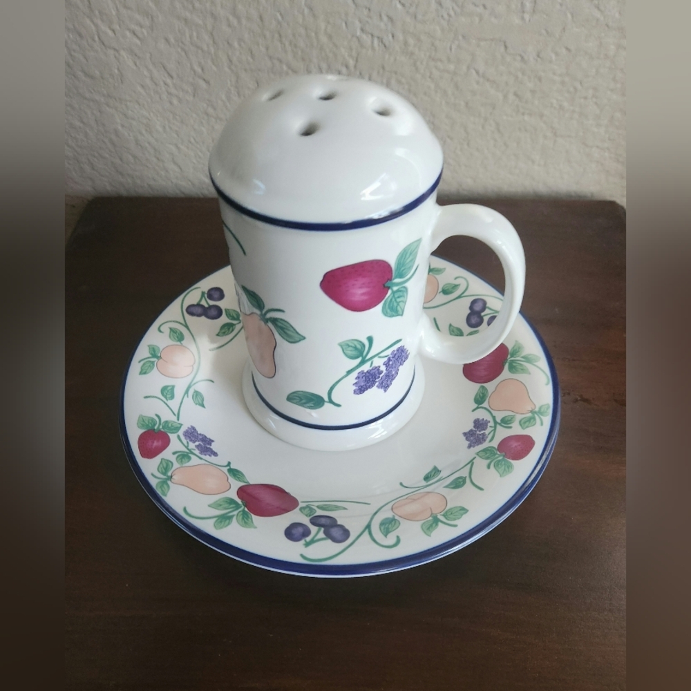 Princess House Orchard Medley Fruit Cheese Shaker and 8 Inch Plate EUC $25